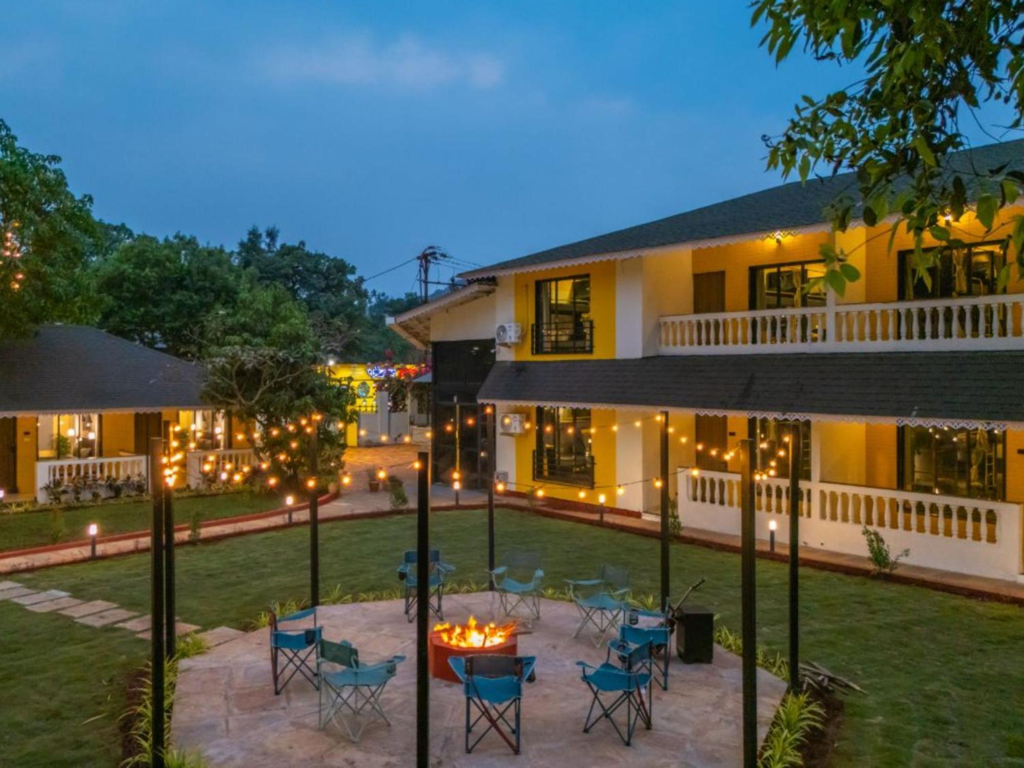 The Hosteller Lonavala, City Centre Exterior photo