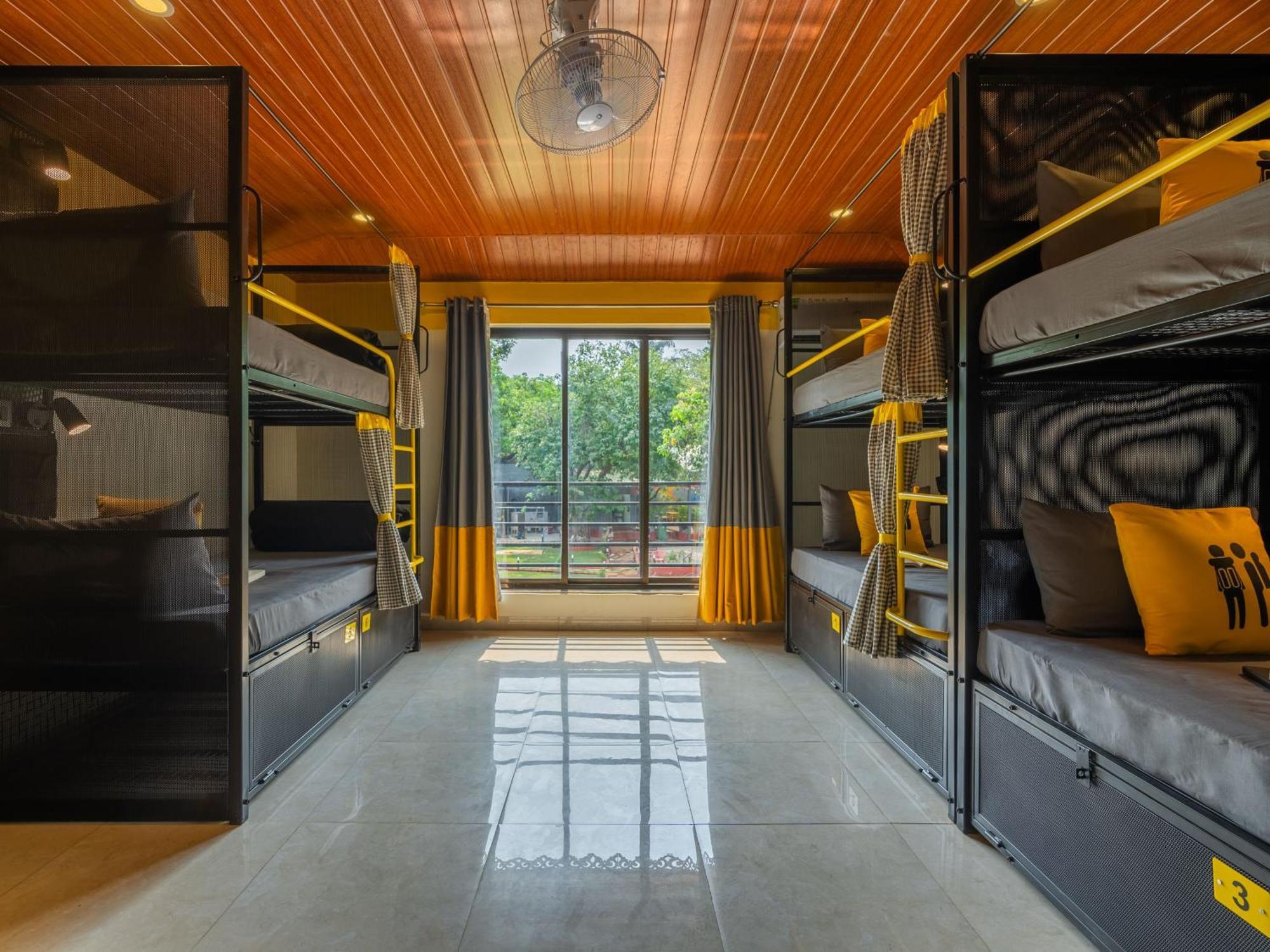 The Hosteller Lonavala, City Centre Exterior photo