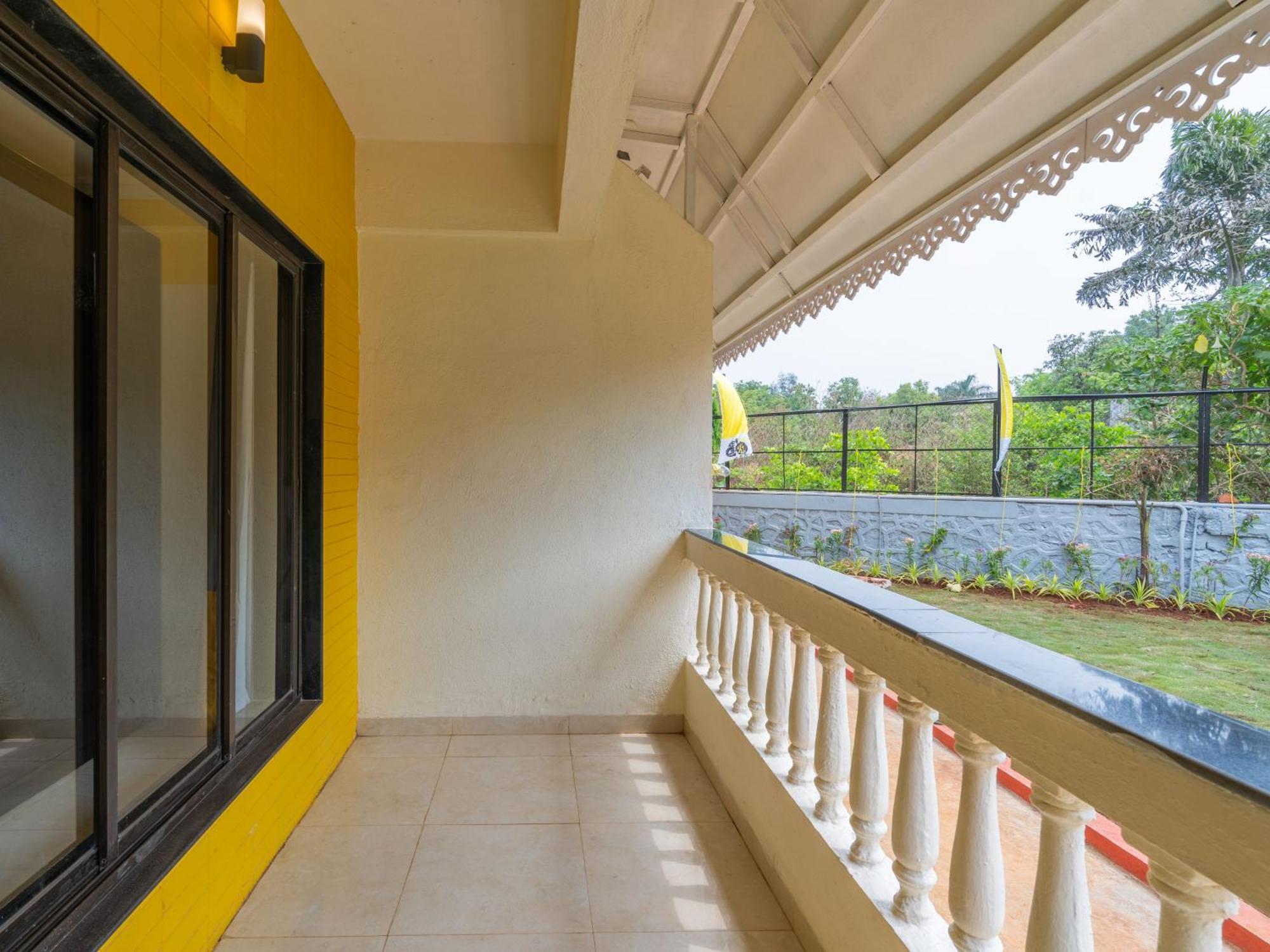 The Hosteller Lonavala, City Centre Exterior photo